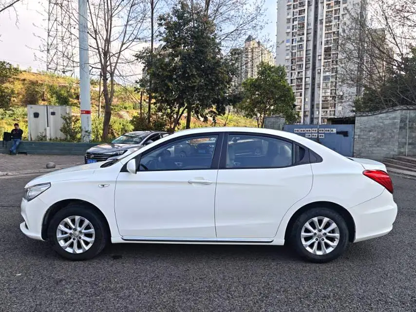 2017 Trumpchi GA3S - Main View