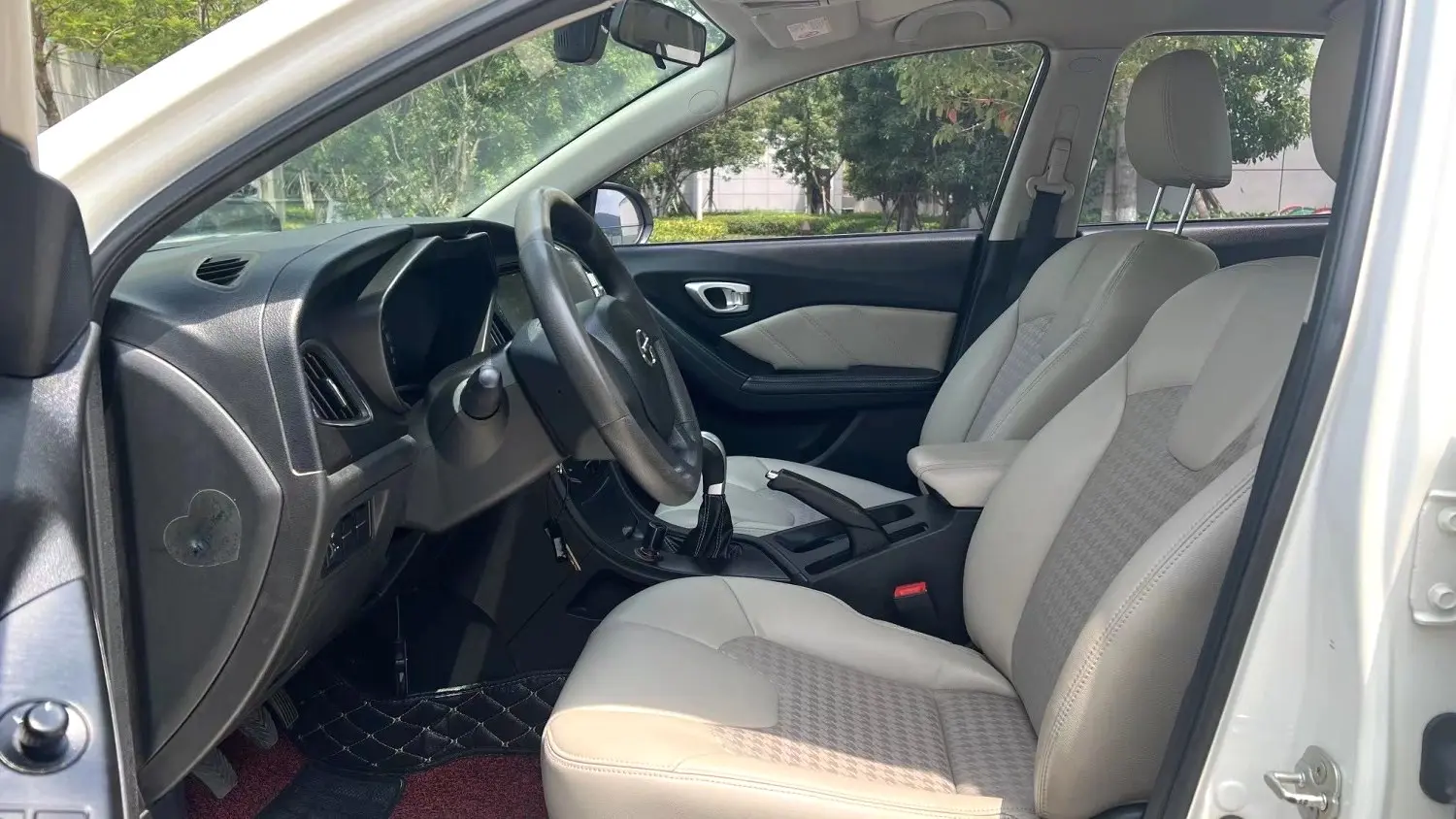 2016 Trumpchi GA3S - Main View