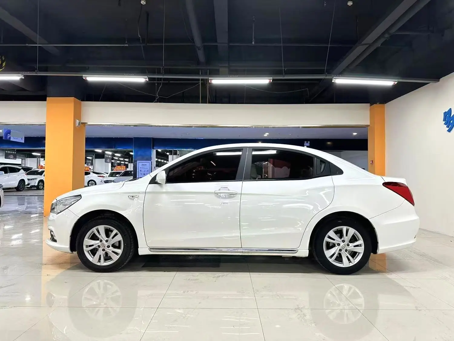 2017 Trumpchi GA3S - Main View