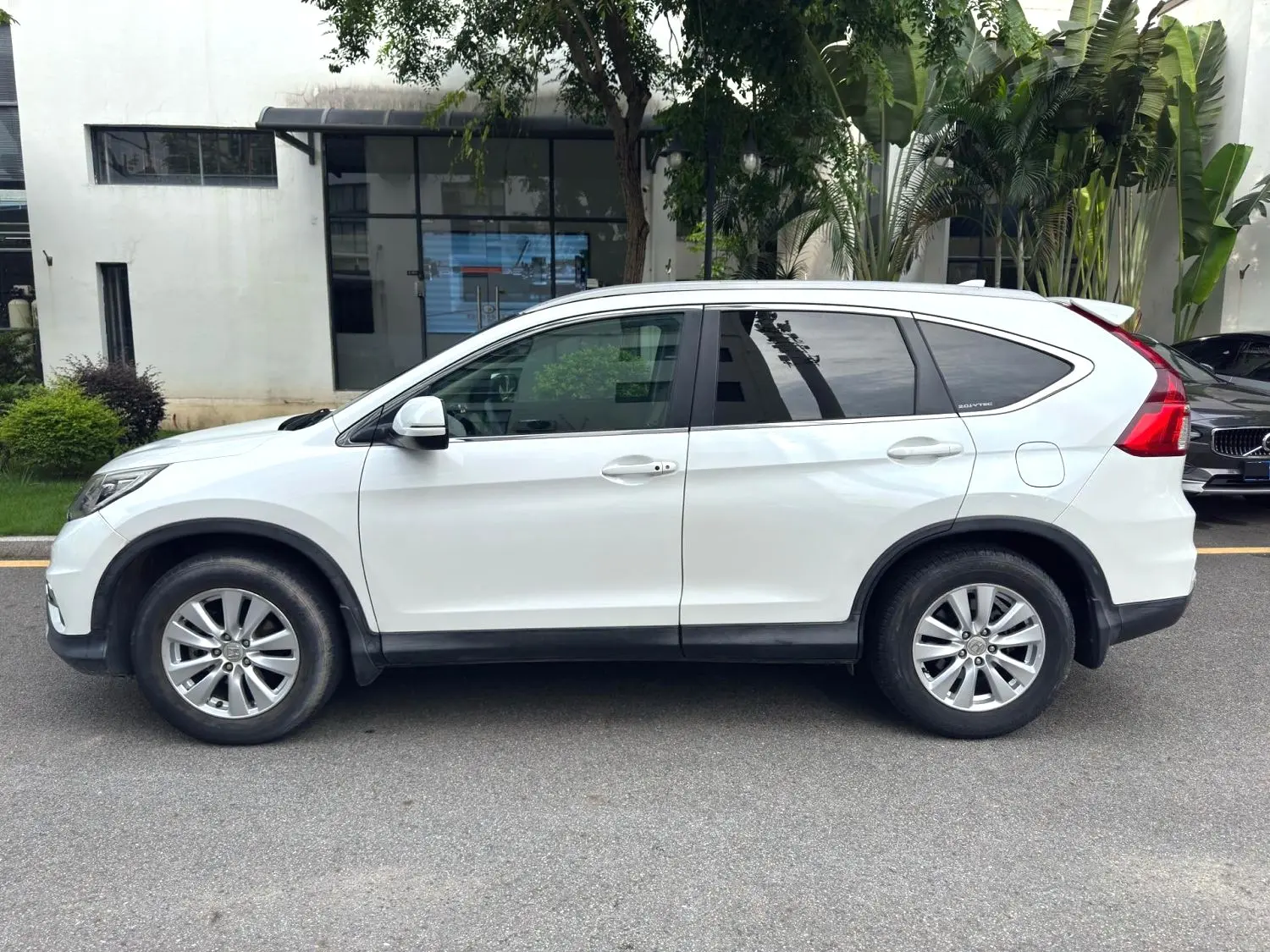 2016 Honda CR-V - Main View