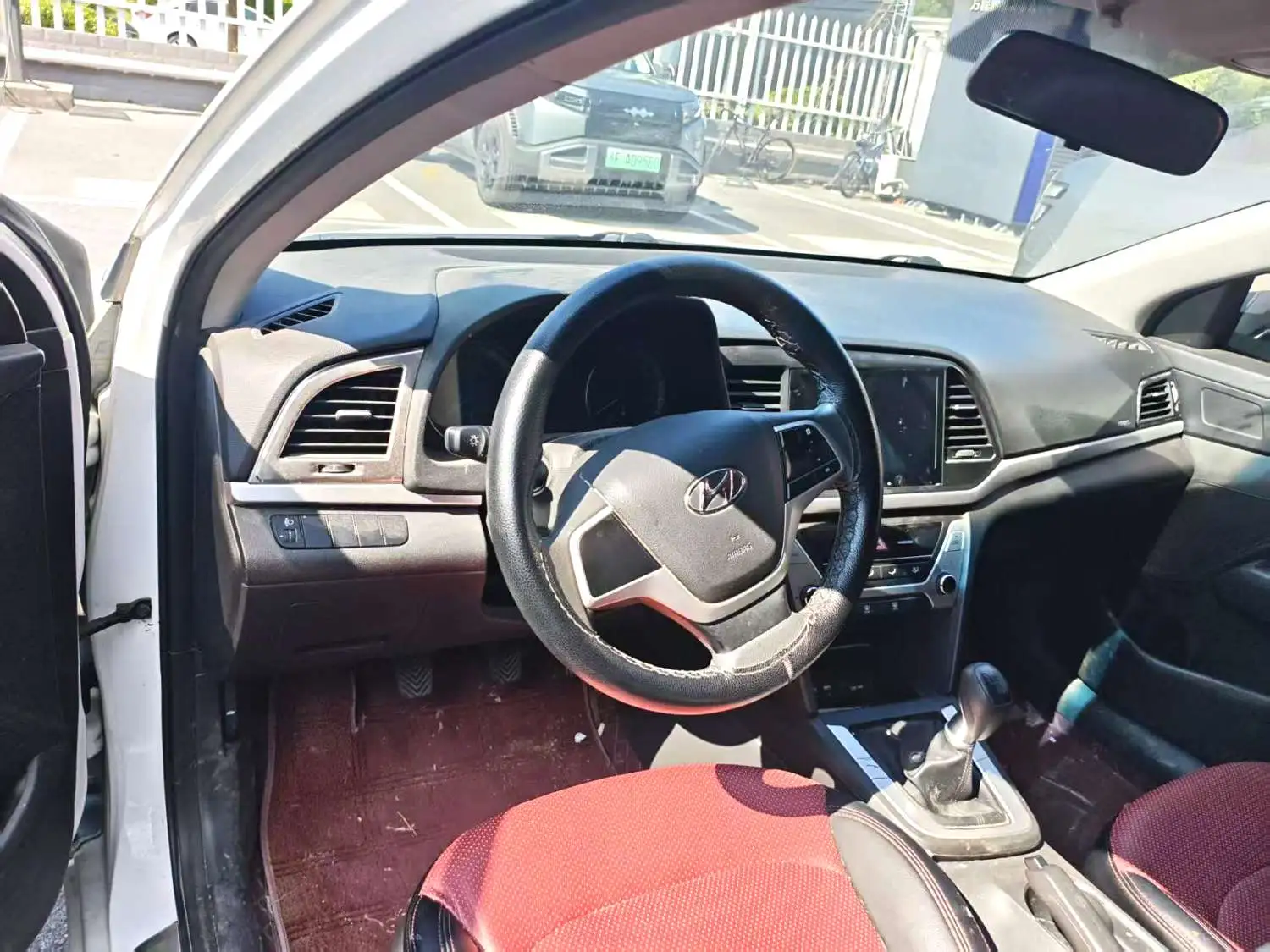 2016 Hyundai Elantra - Main View