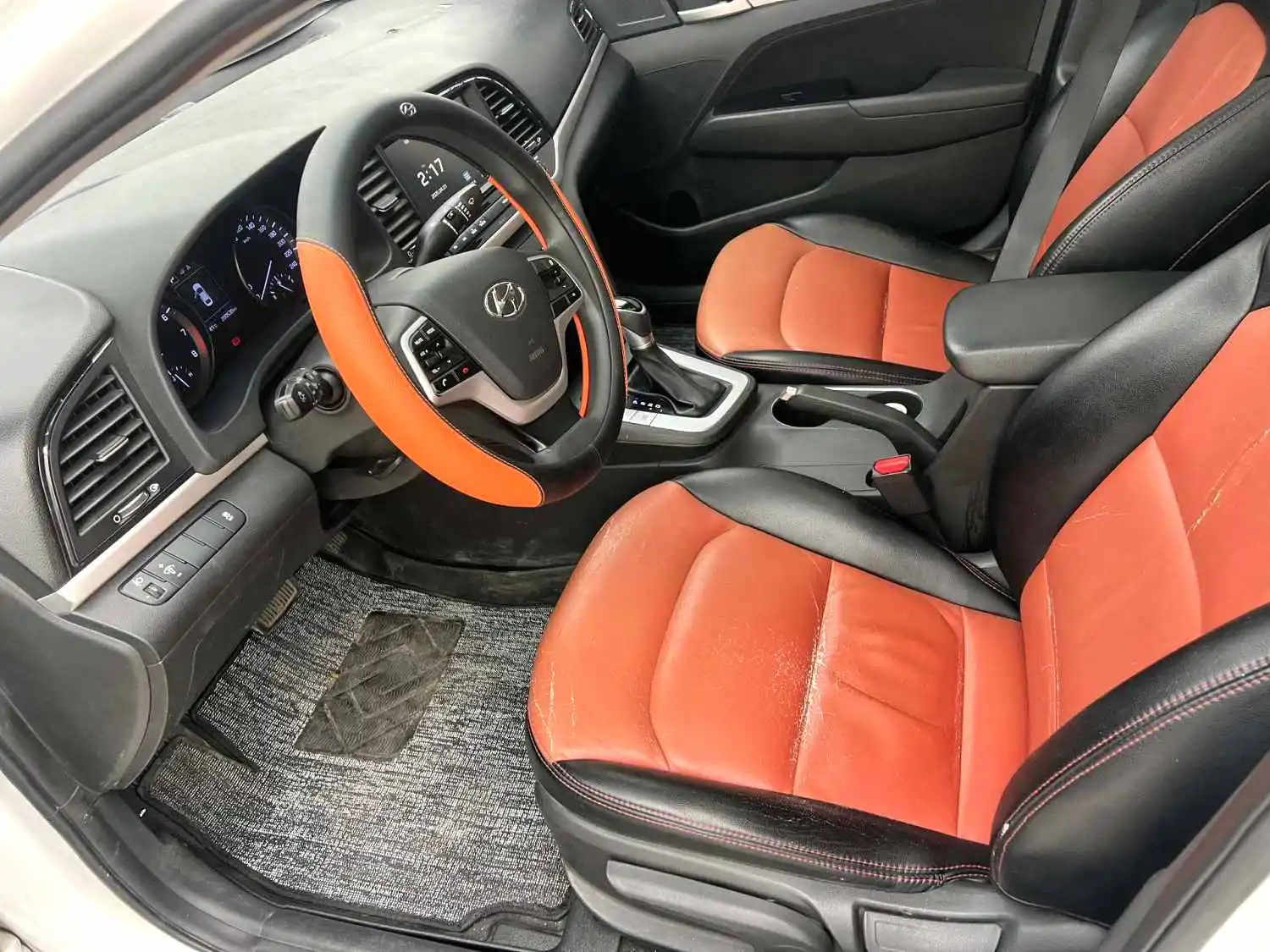 2016 Hyundai Elantra - Main View