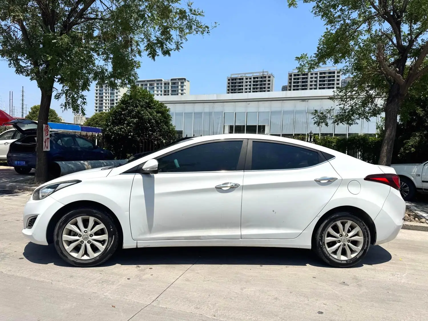 2017 Hyundai Elantra - Main View