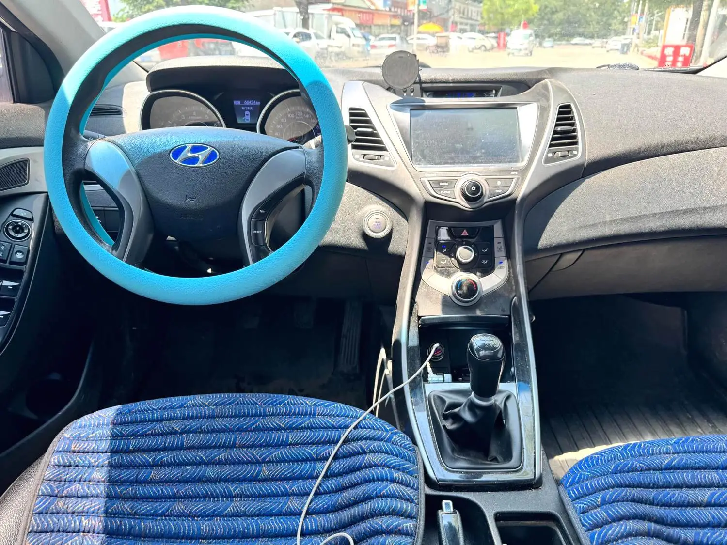 2017 Hyundai Elantra - Main View