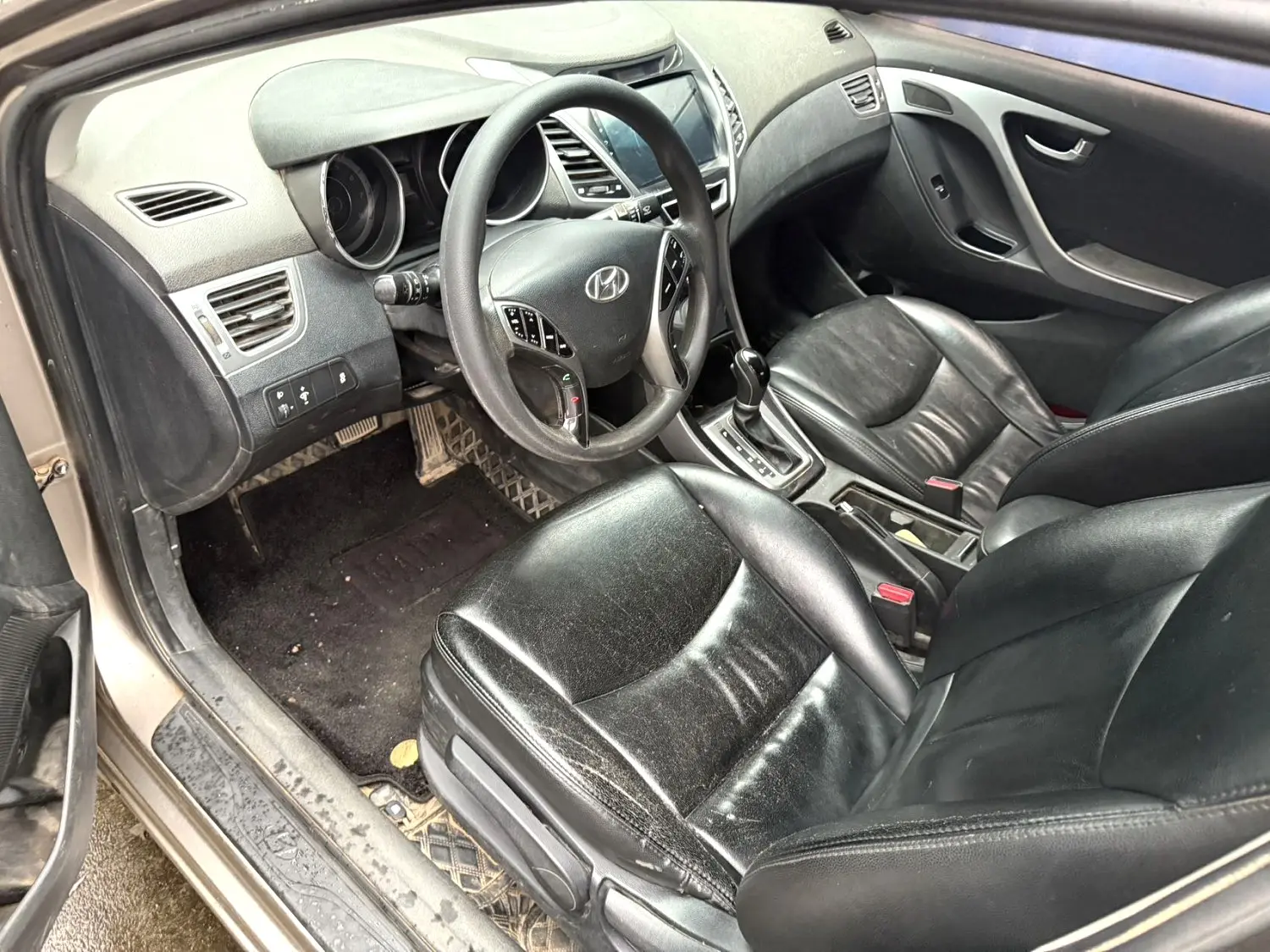 2017 Hyundai Elantra - Main View