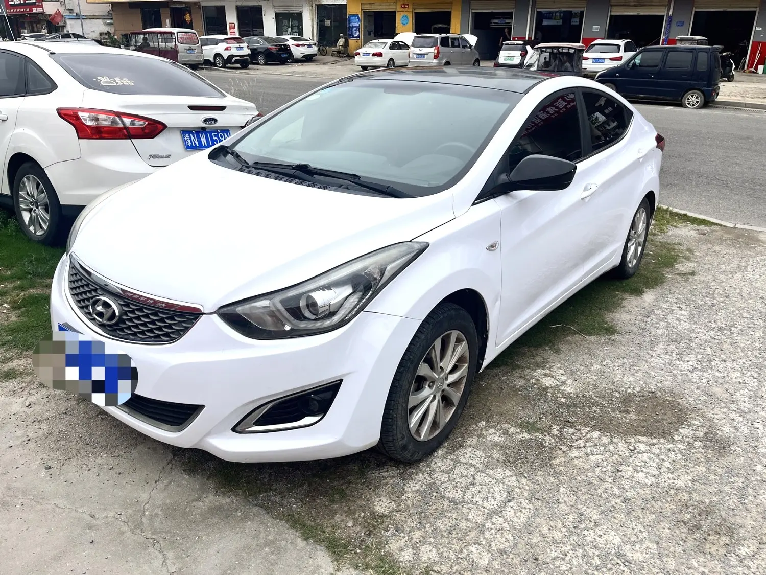 2018 Hyundai Elantra - Main View