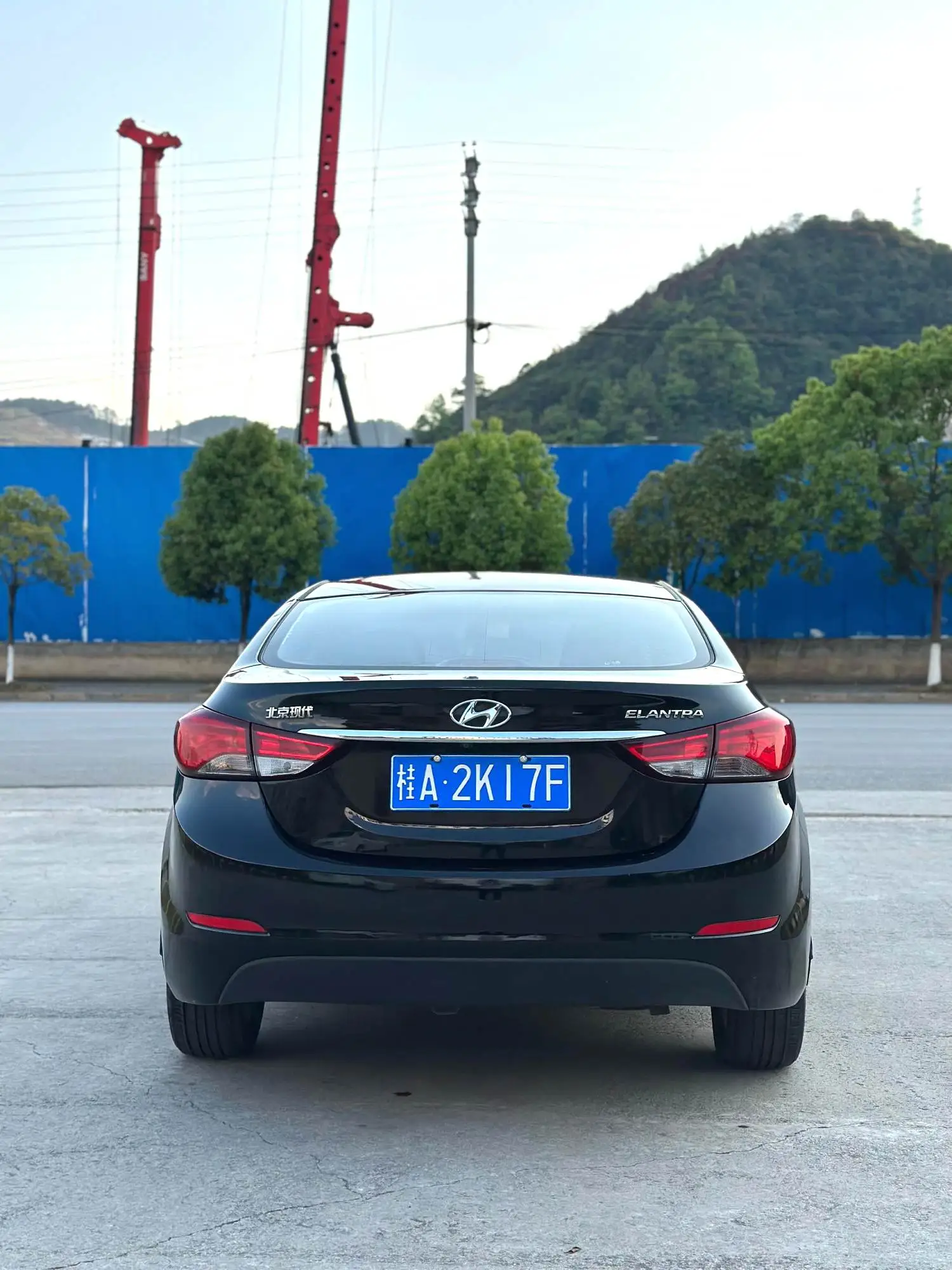 2018 Hyundai Elantra - Main View
