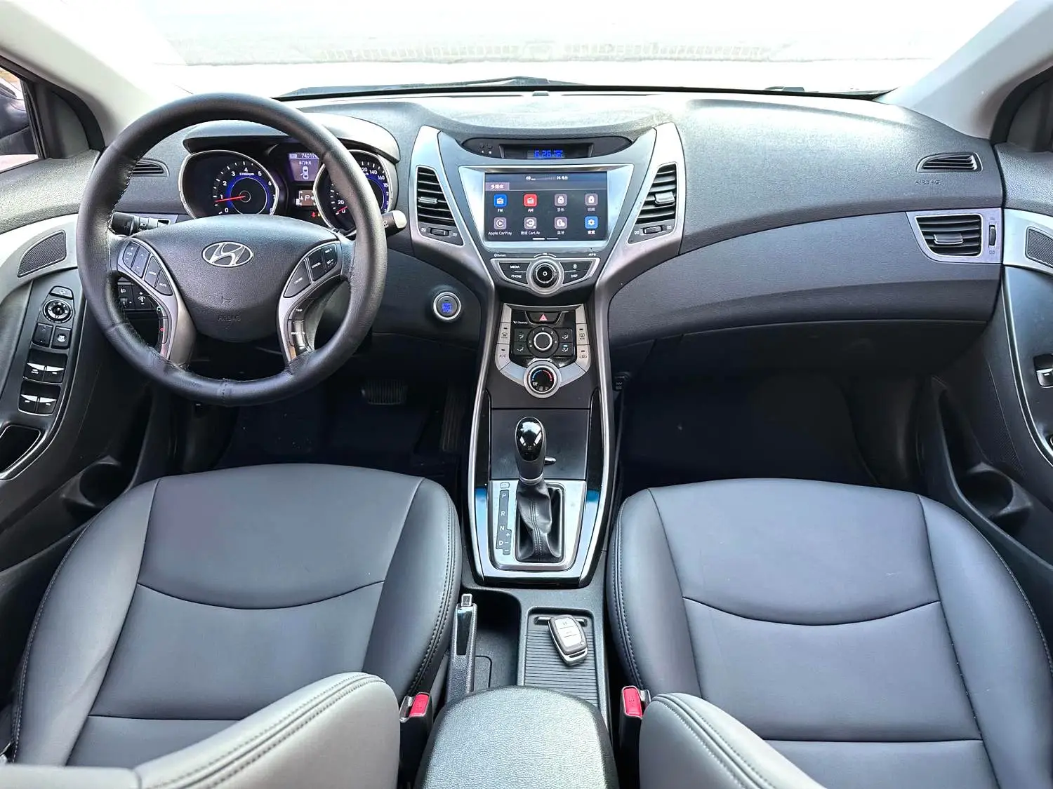 2018 Hyundai Elantra - Main View