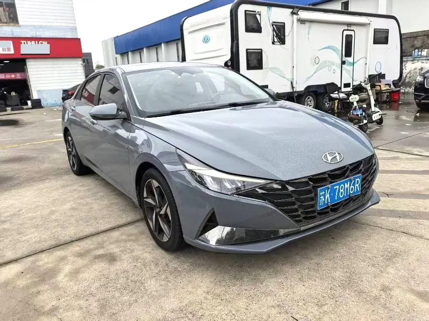 2020 Hyundai Elantra - Main View