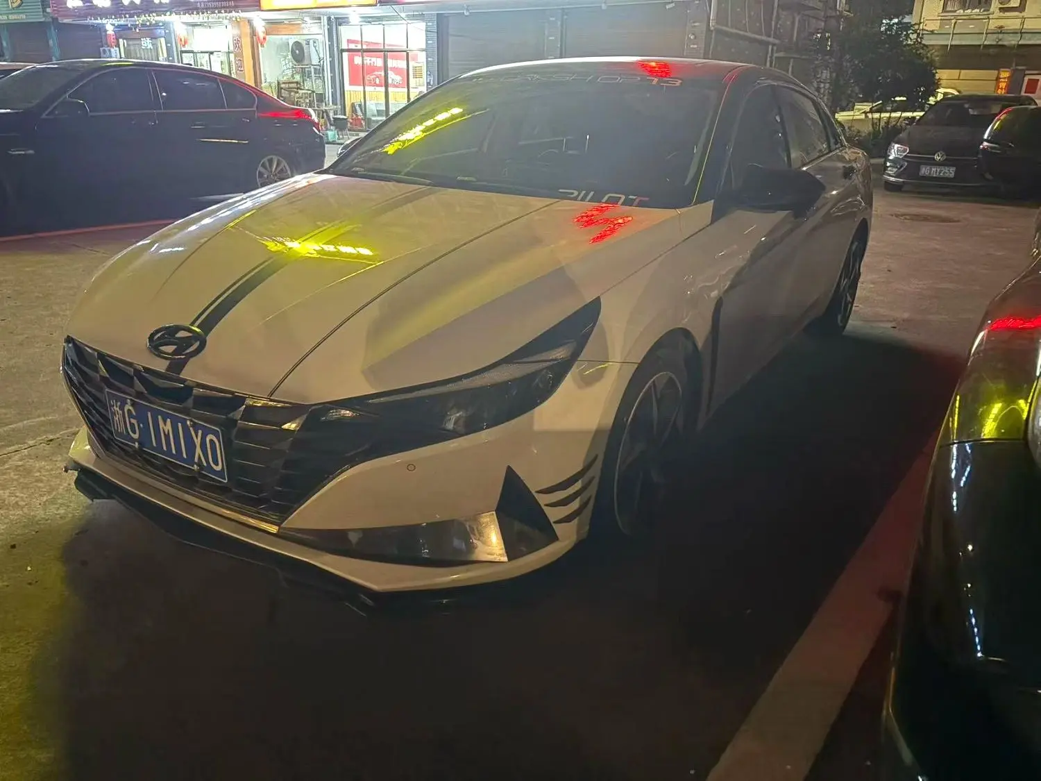 2020 Hyundai Elantra - Main View