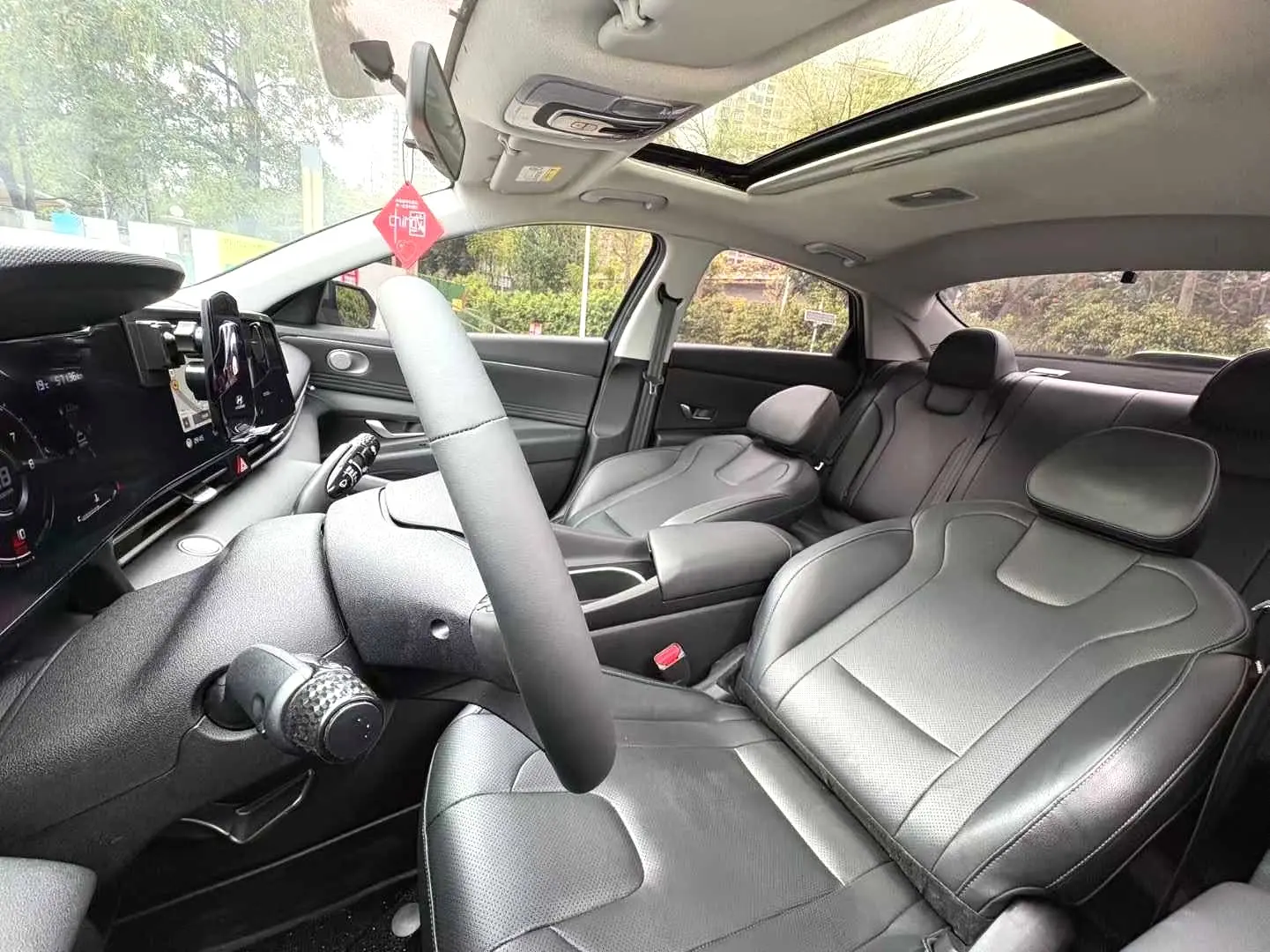 2021 Hyundai Elantra - Main View