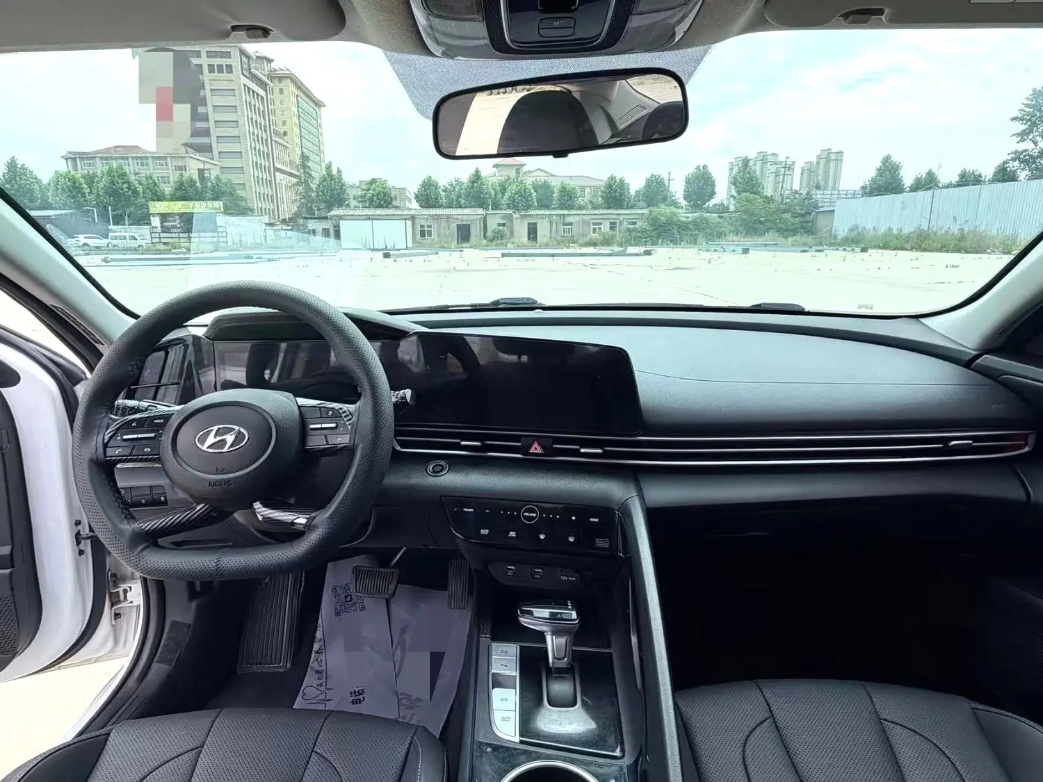 2022 Hyundai Elantra - Main View