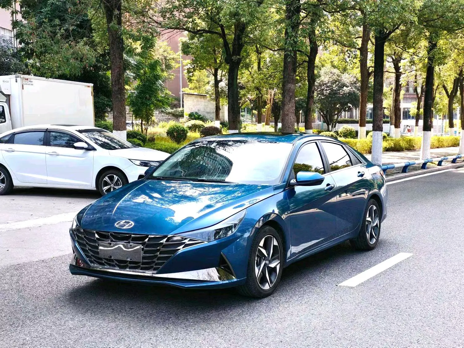 2022 Hyundai Elantra - Main View