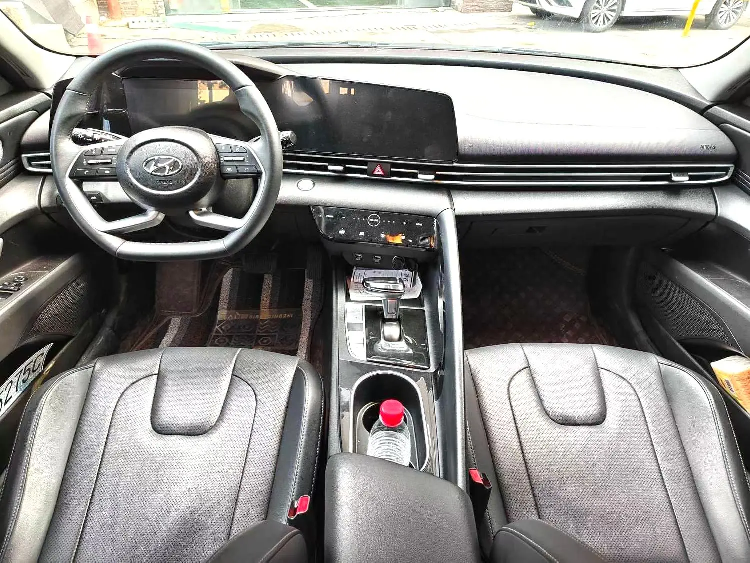 2022 Hyundai Elantra - Main View