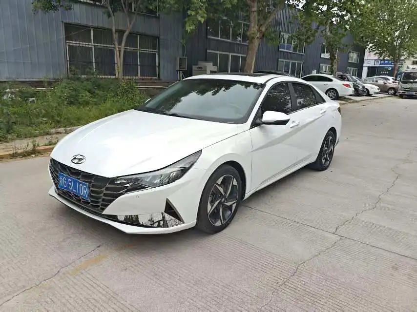2023 Hyundai Elantra - Main View