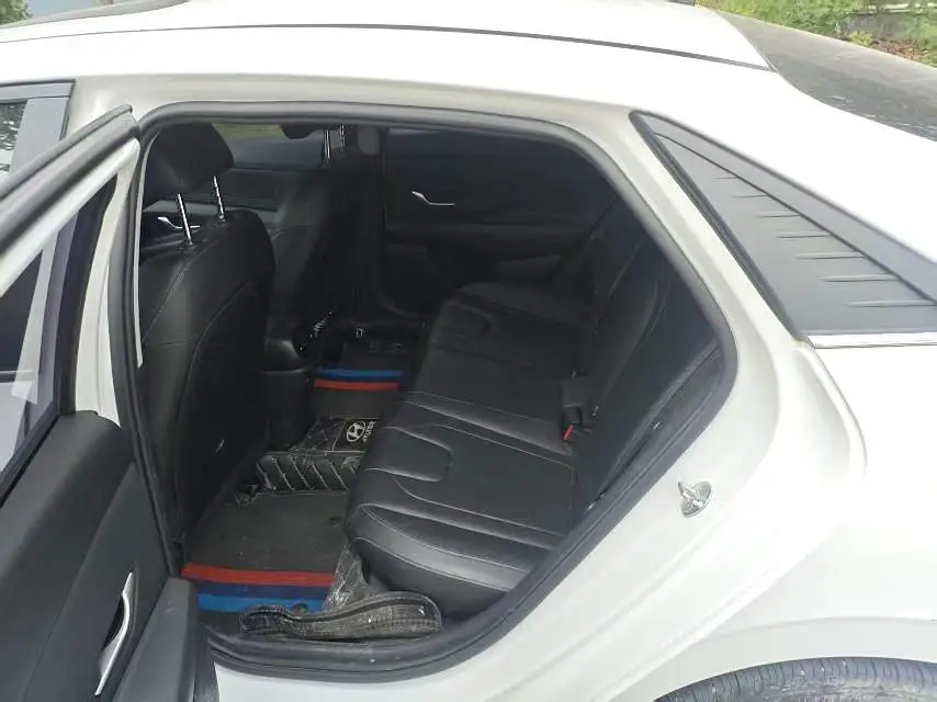 2023 Hyundai Elantra - Main View