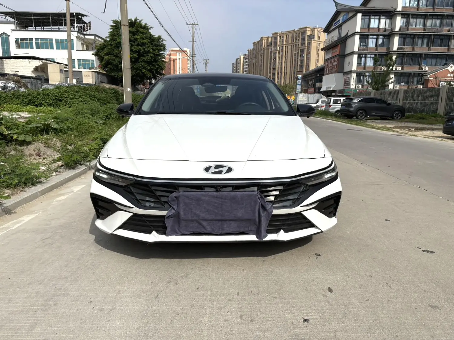2023 Hyundai Elantra - Main View