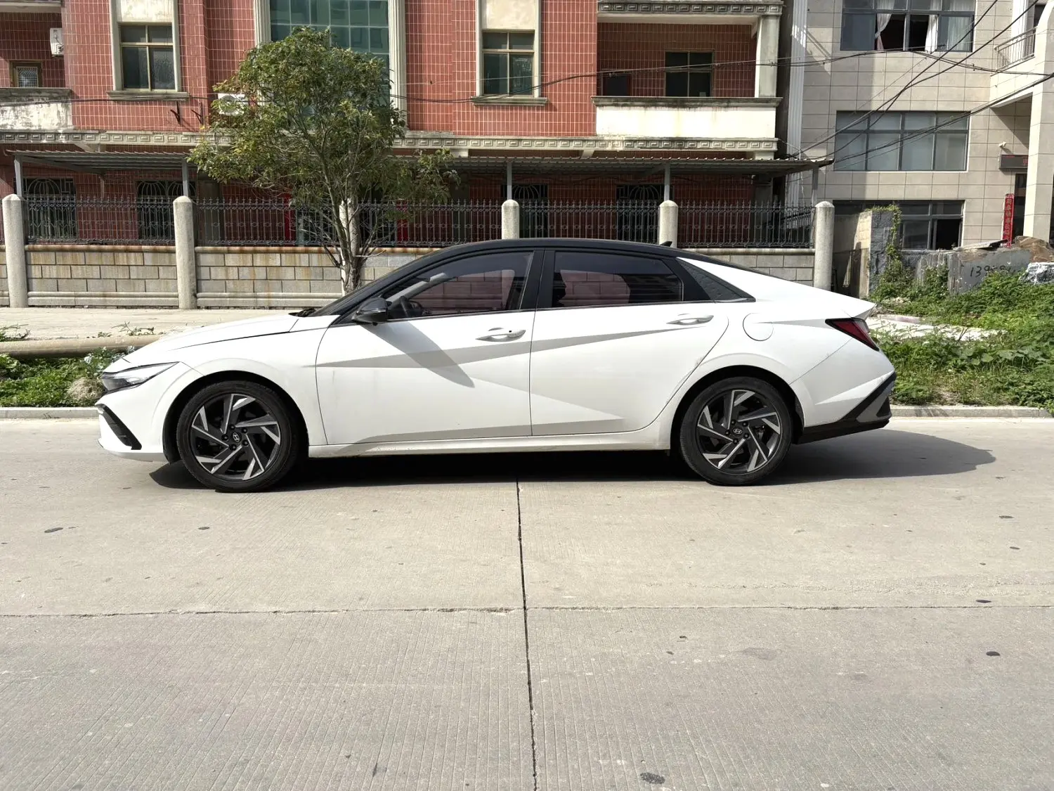2023 Hyundai Elantra - Main View