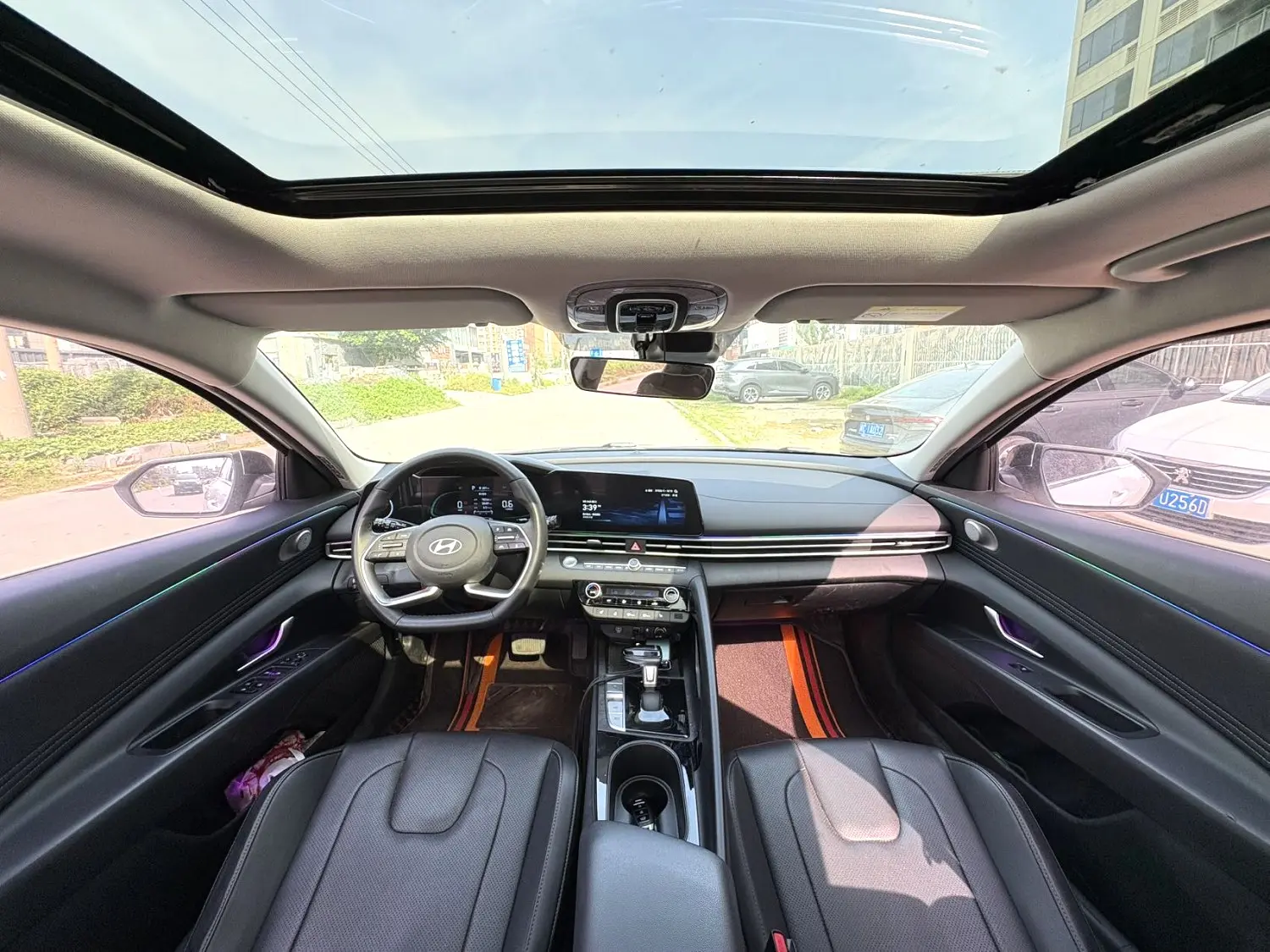 2023 Hyundai Elantra - Main View