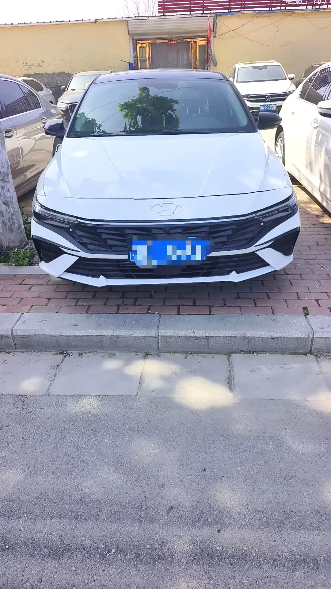 2024 Hyundai Elantra - Main View