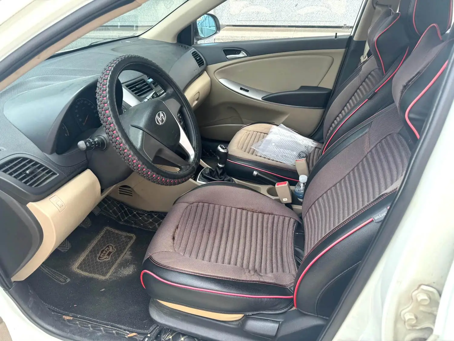 2015 Hyundai Accent - Main View