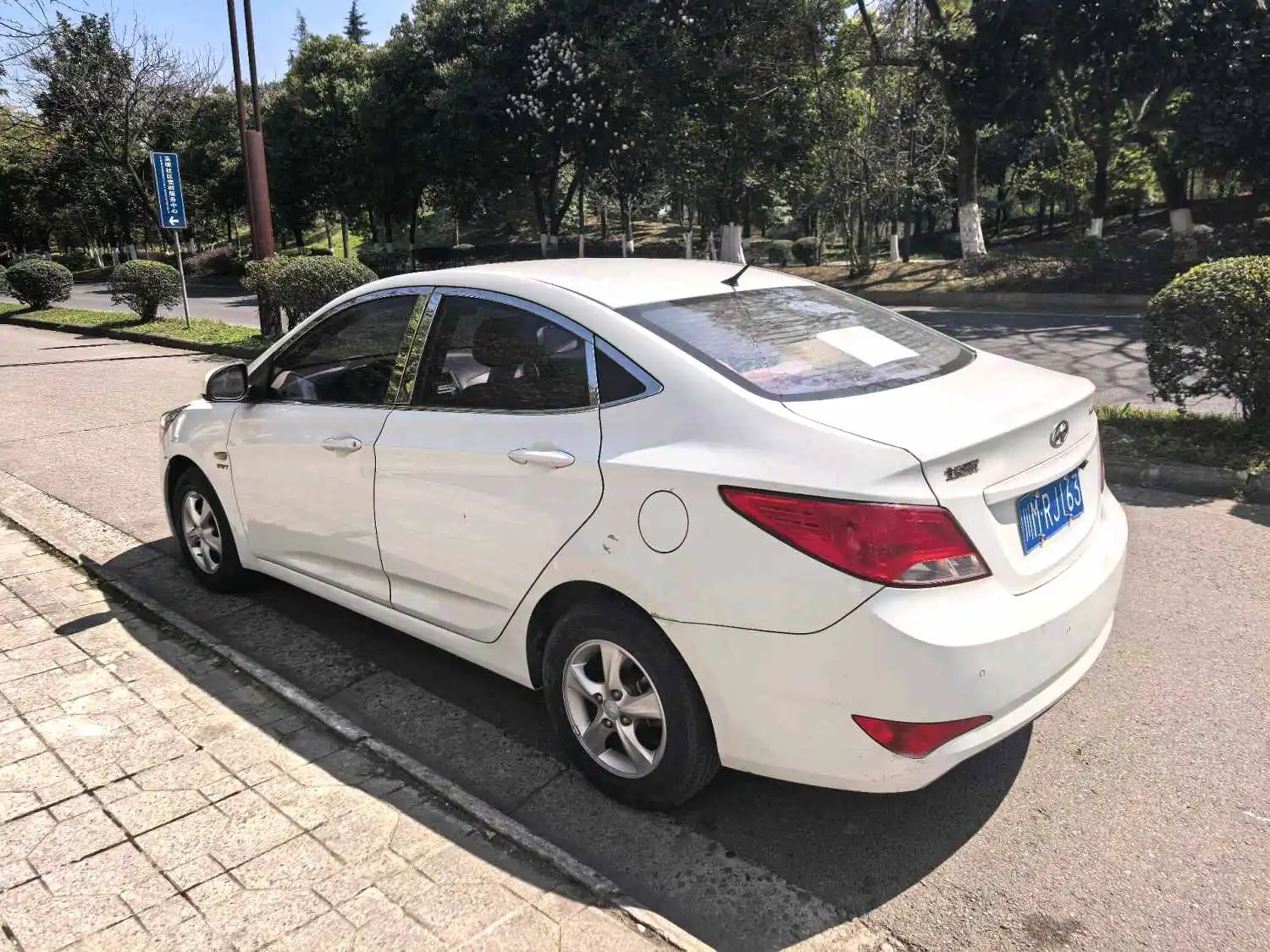2016 Hyundai Accent - Main View