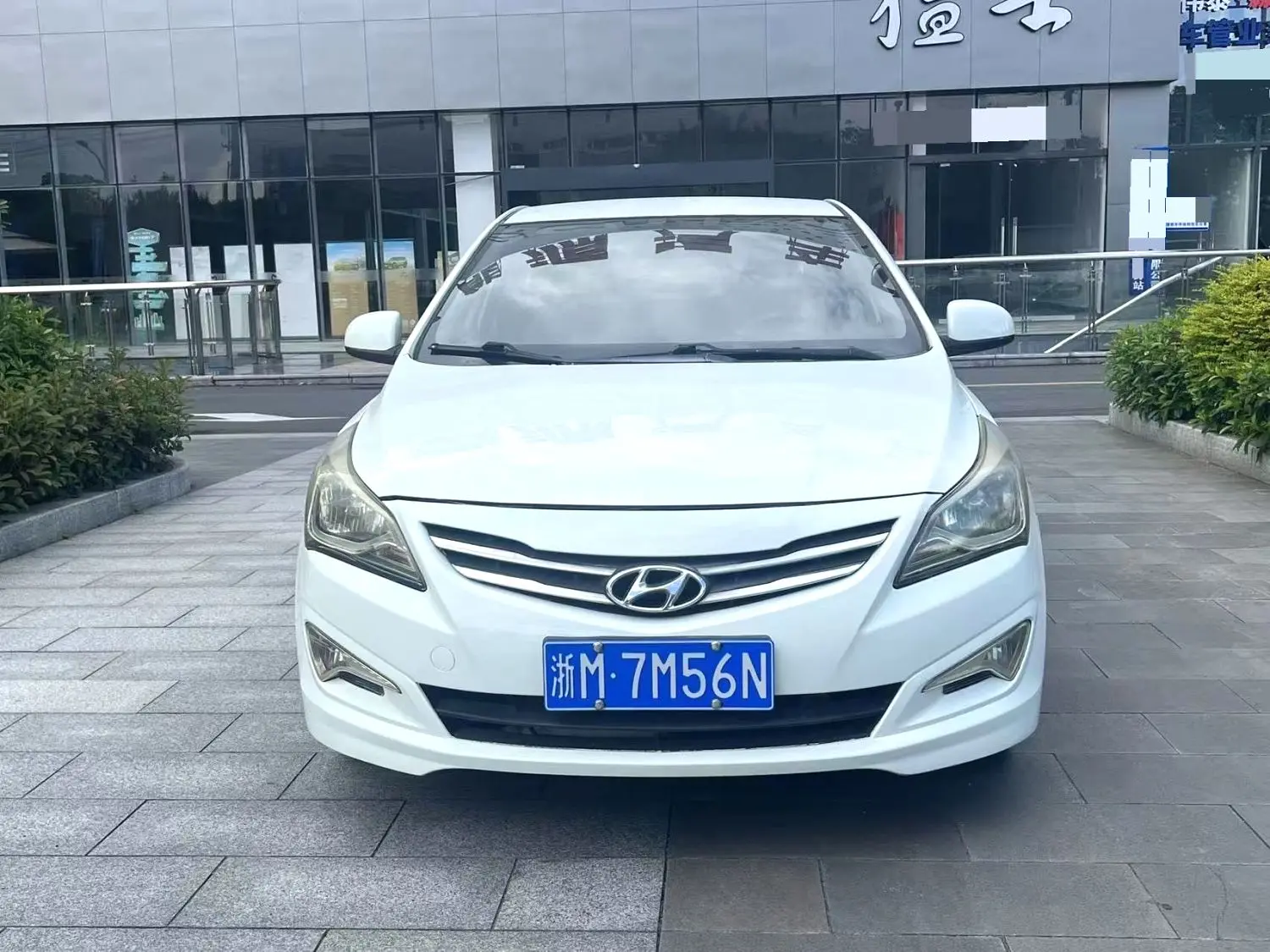 2015 Hyundai Accent - Main View
