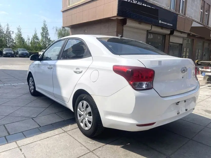 2017 Hyundai Accent - Main View