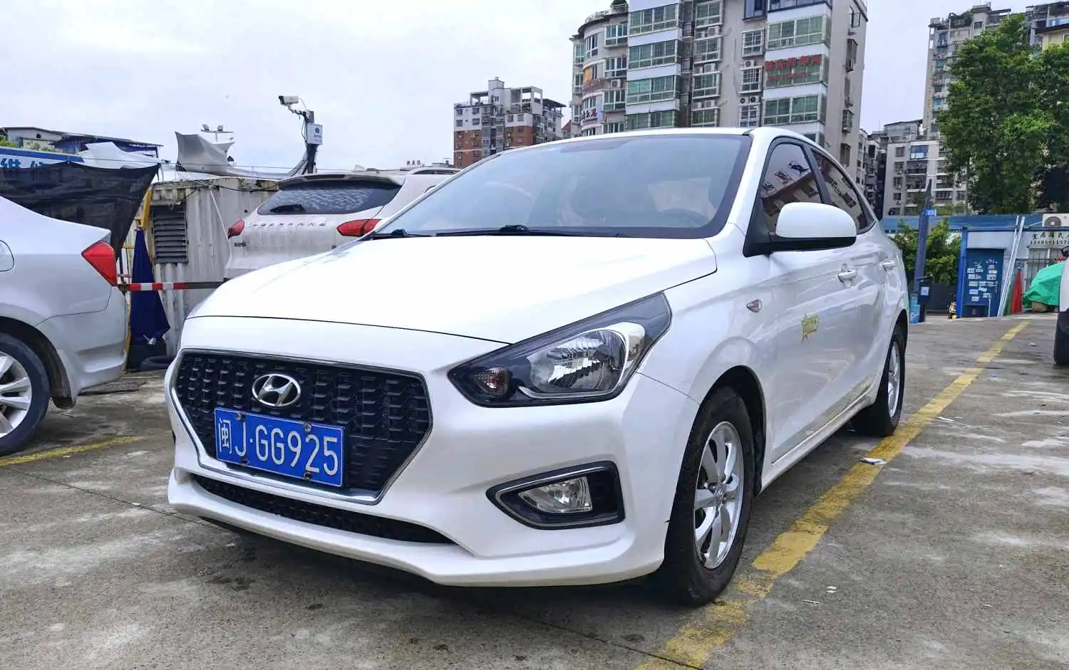 2017 Hyundai Accent - Main View