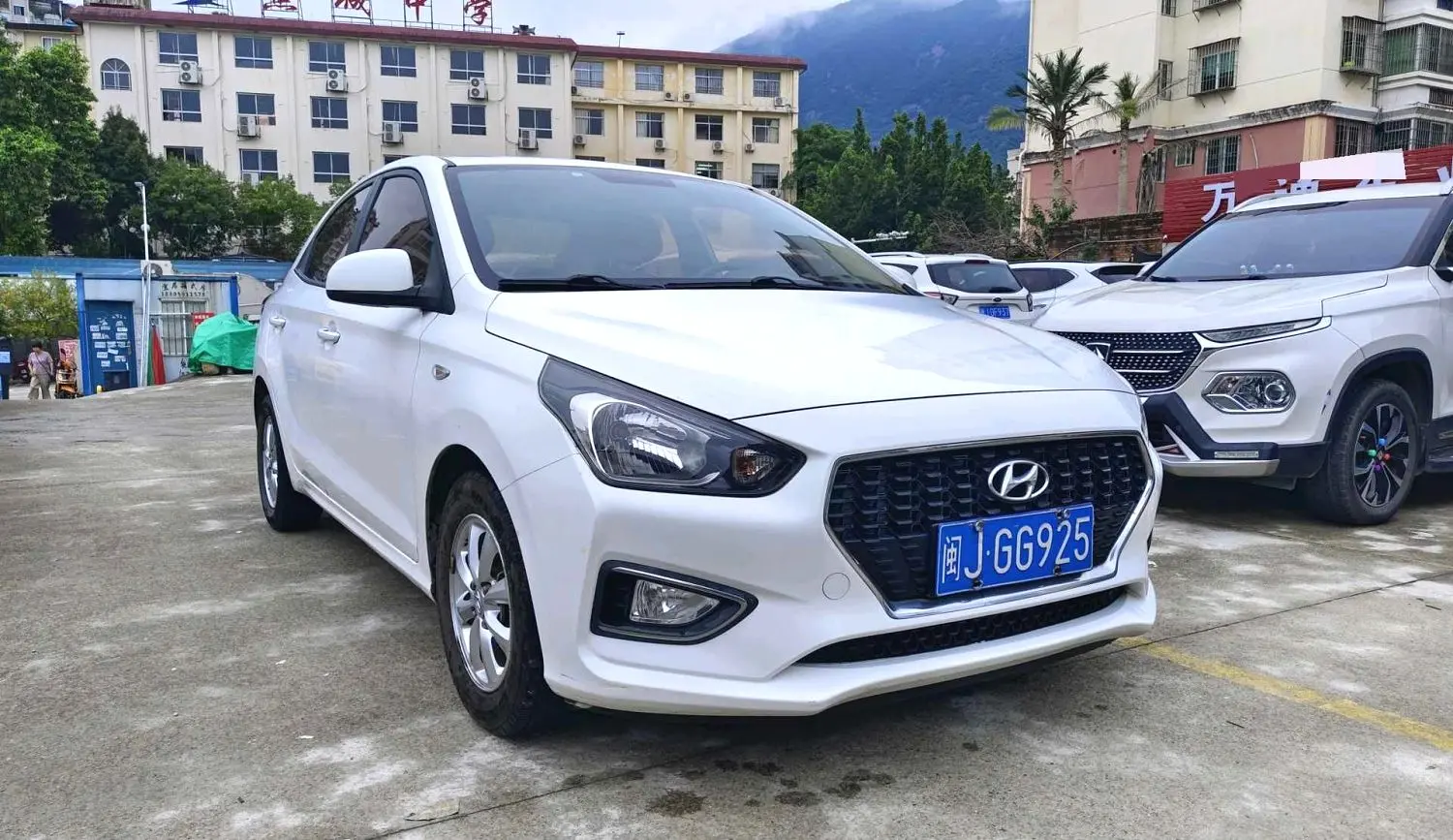 2017 Hyundai Accent - Main View