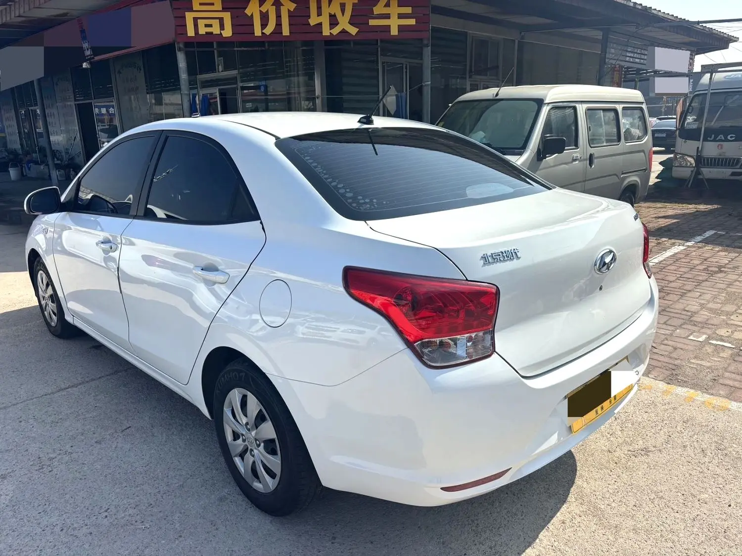 2020 Hyundai Accent - Main View