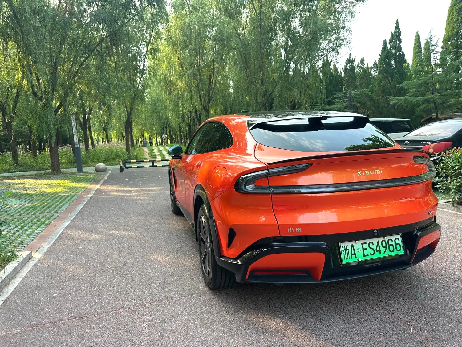 2025 Xiaomi YU7 - Main View