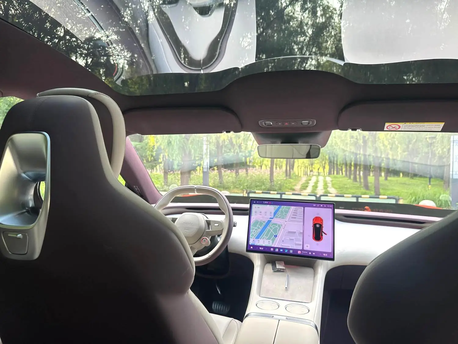 2025 Xiaomi YU7 - Main View