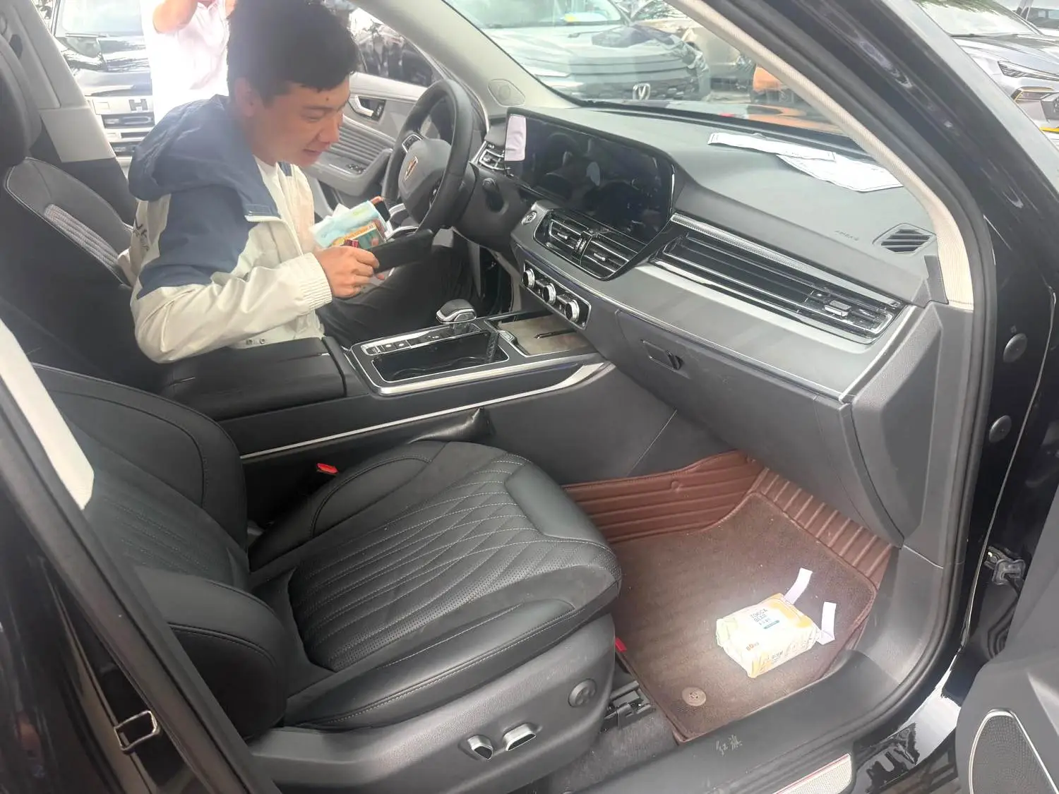 2023 Hongqi HS5 - Main View