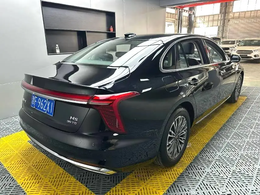 2023 Hongqi H5 - Main View
