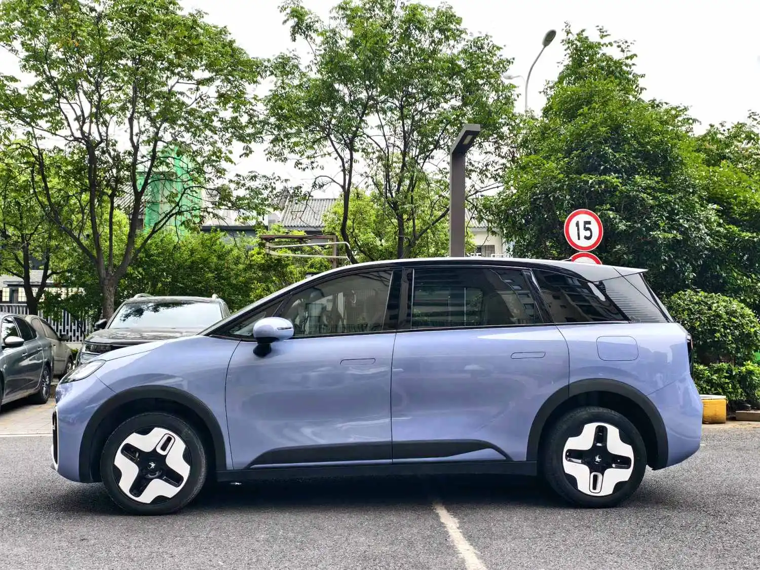 2023 Arcfox Kaola - Main View