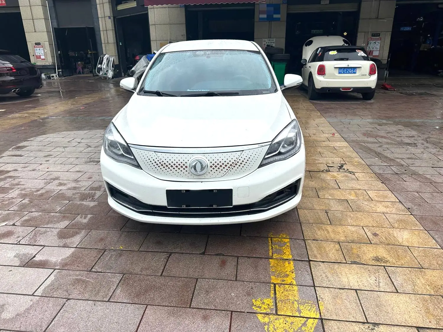 2021 Dongfeng Aeolus E70 - Main View