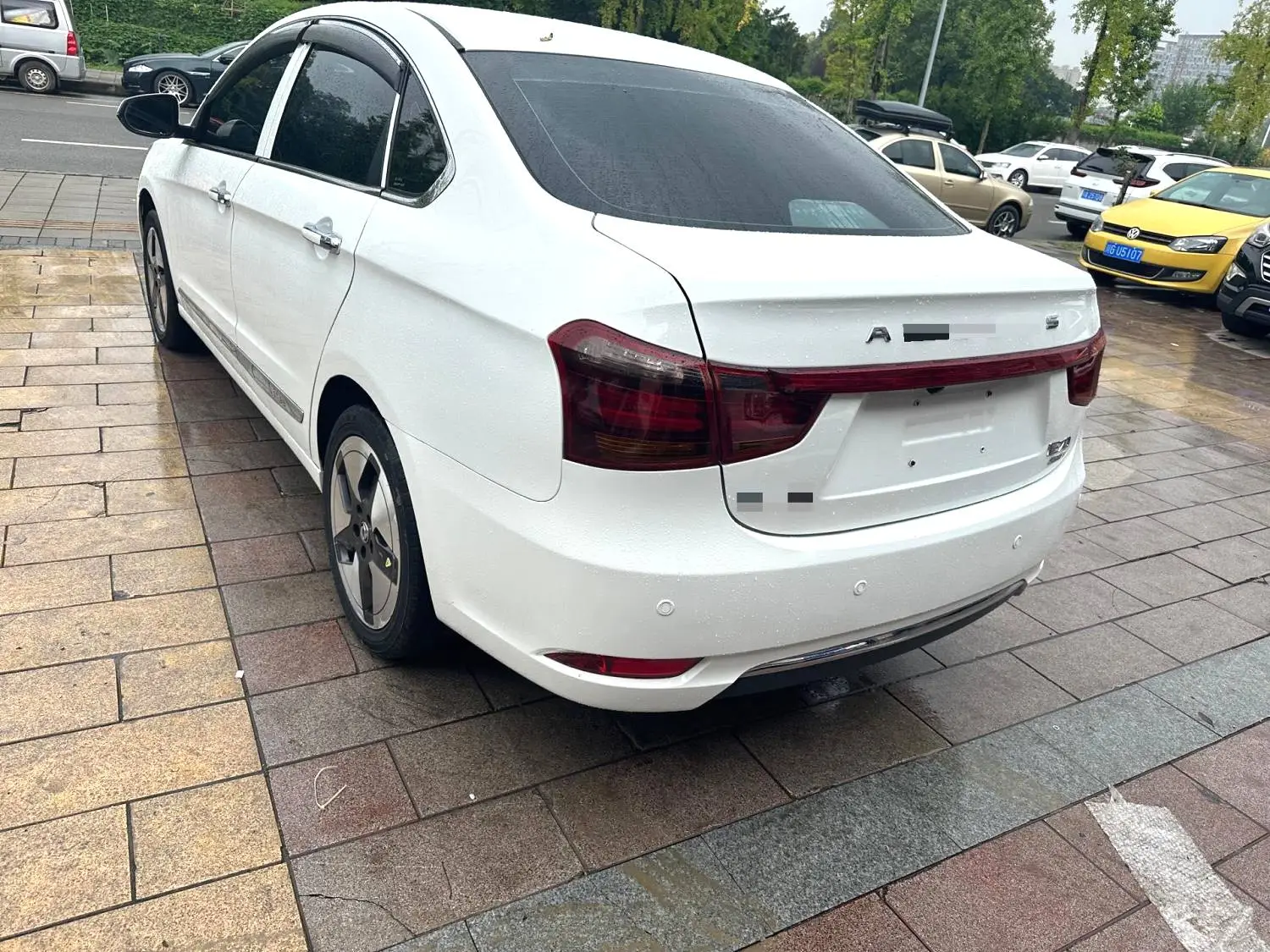 2021 Dongfeng Aeolus E70 - Main View