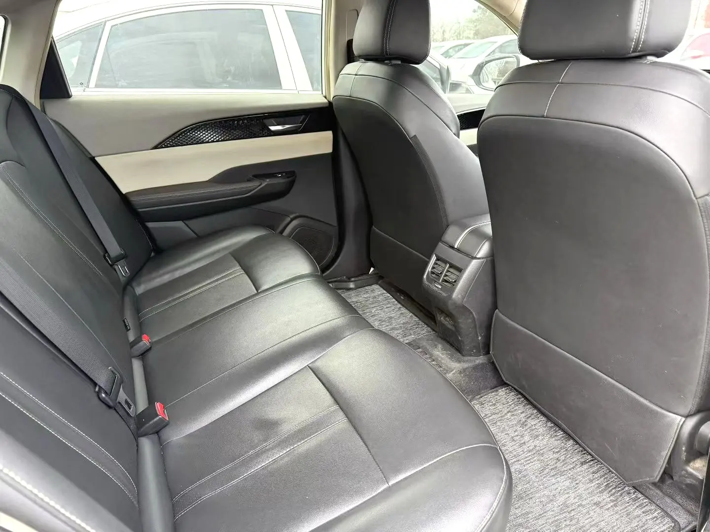 2022 Dongfeng Aeolus E70 - Main View