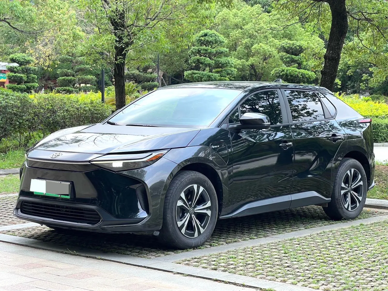 2024 Toyota bz4X - Main View