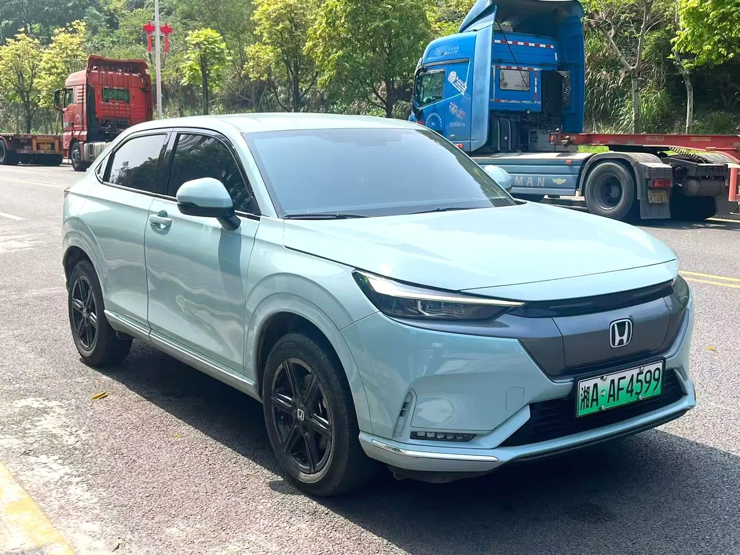 2025 Honda e:NP1 - Main View