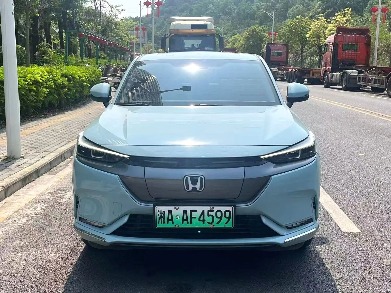 2025 Honda e:NP1 - Main View