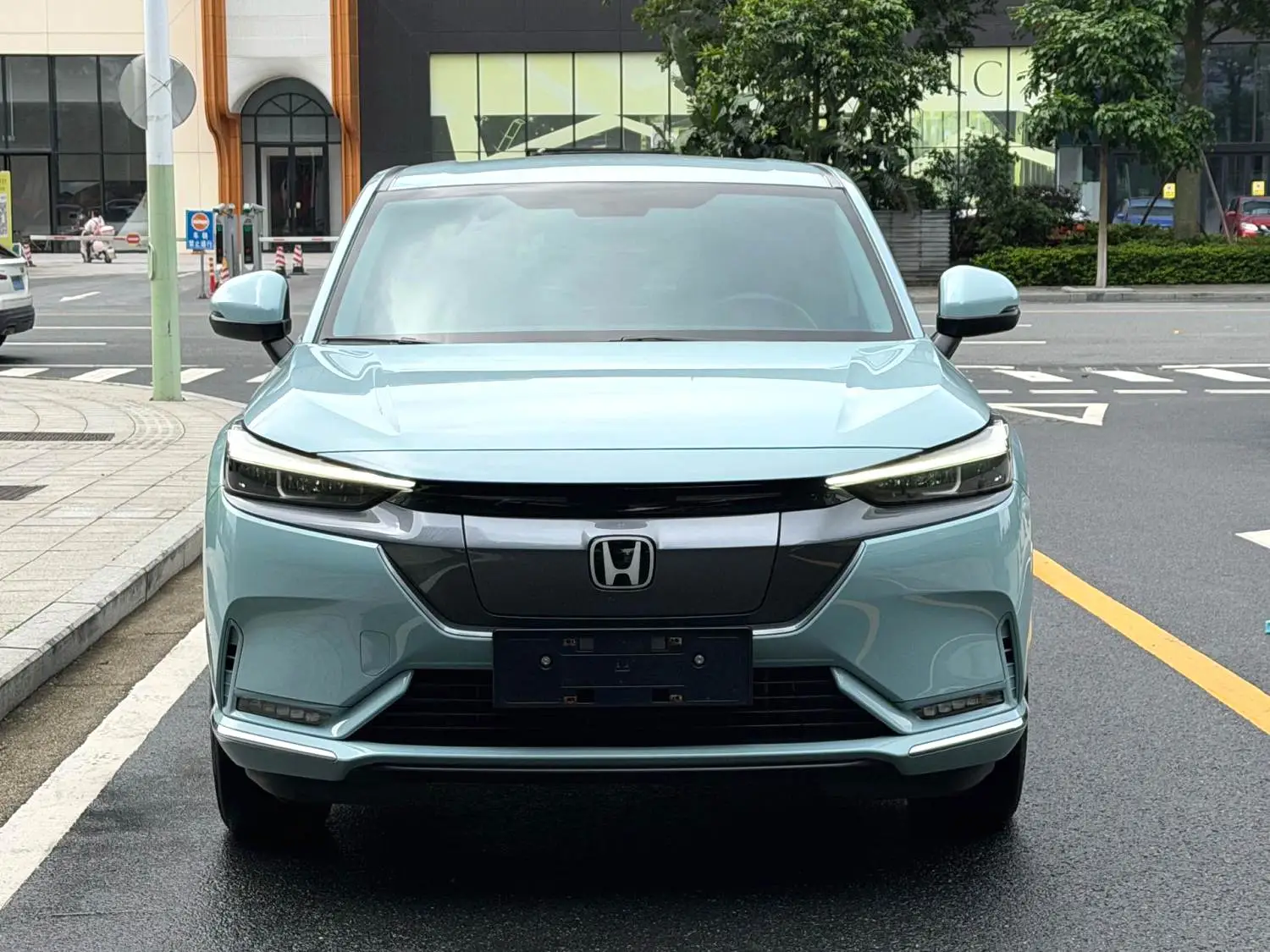 2025 Honda e:NP1 - Main View