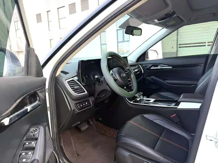 2021 Kia KX3 - Main View