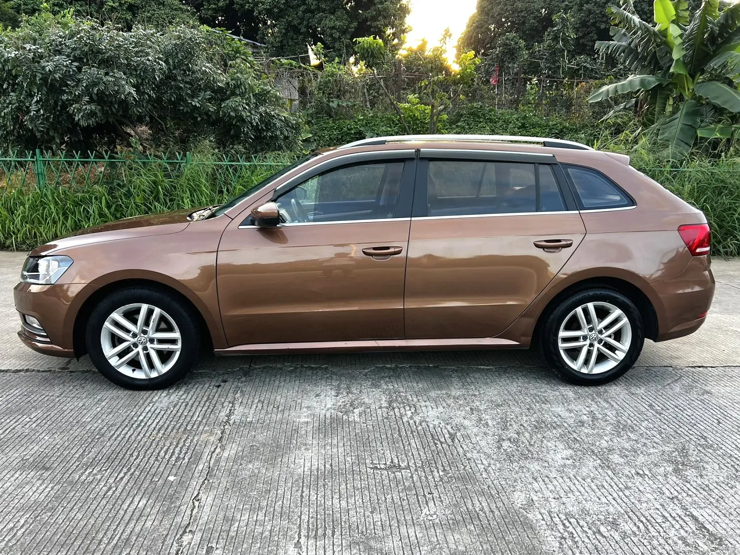 2017 VW Lavida - Main View