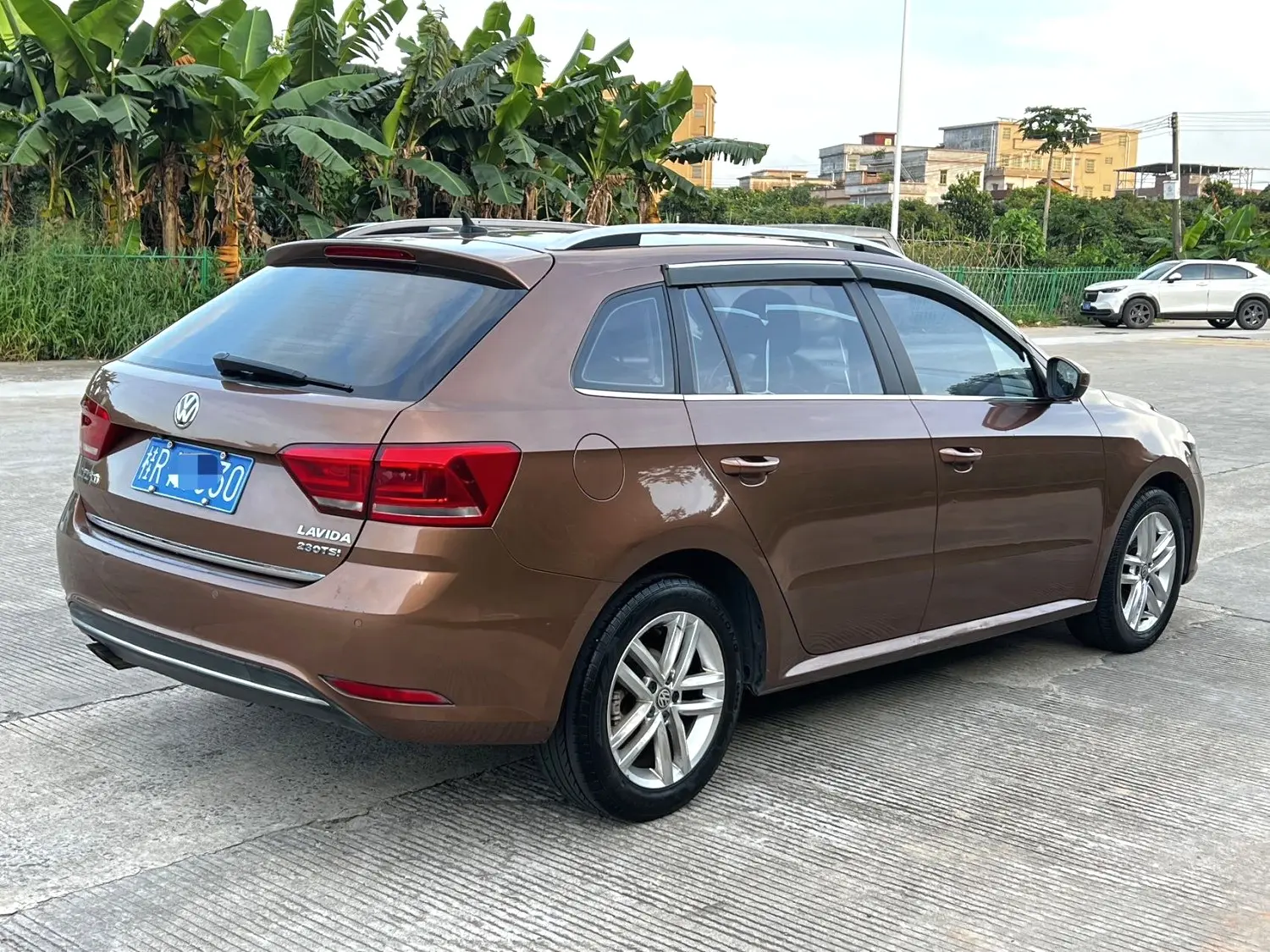 2017 VW Lavida - Main View