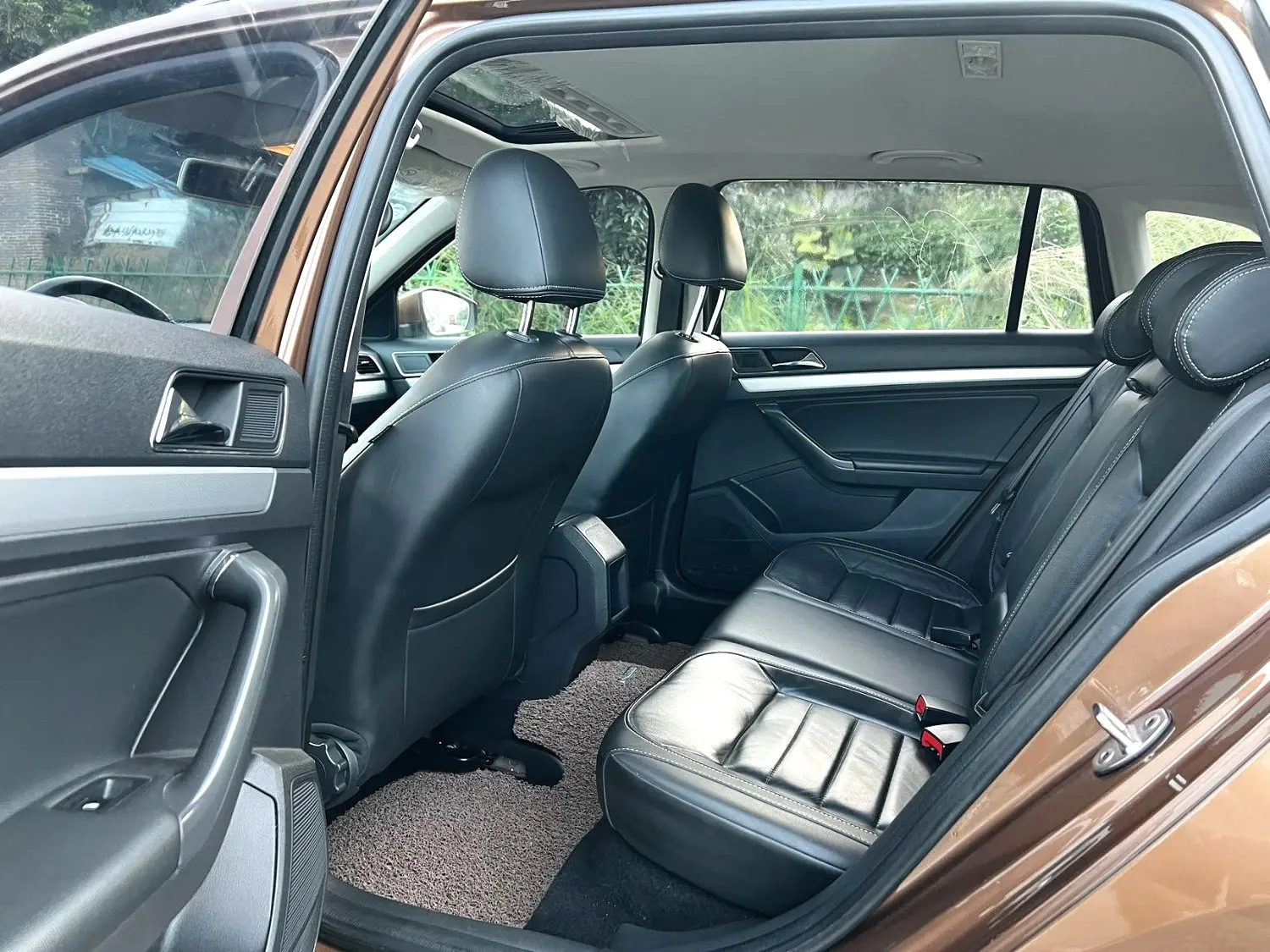 2017 VW Lavida - Main View