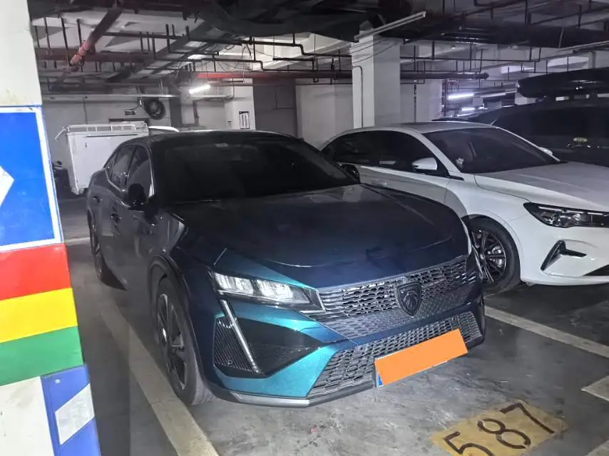 2023 Peugeot 408X - Main View