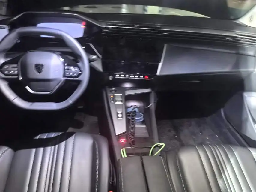 2023 Peugeot 408X - Main View