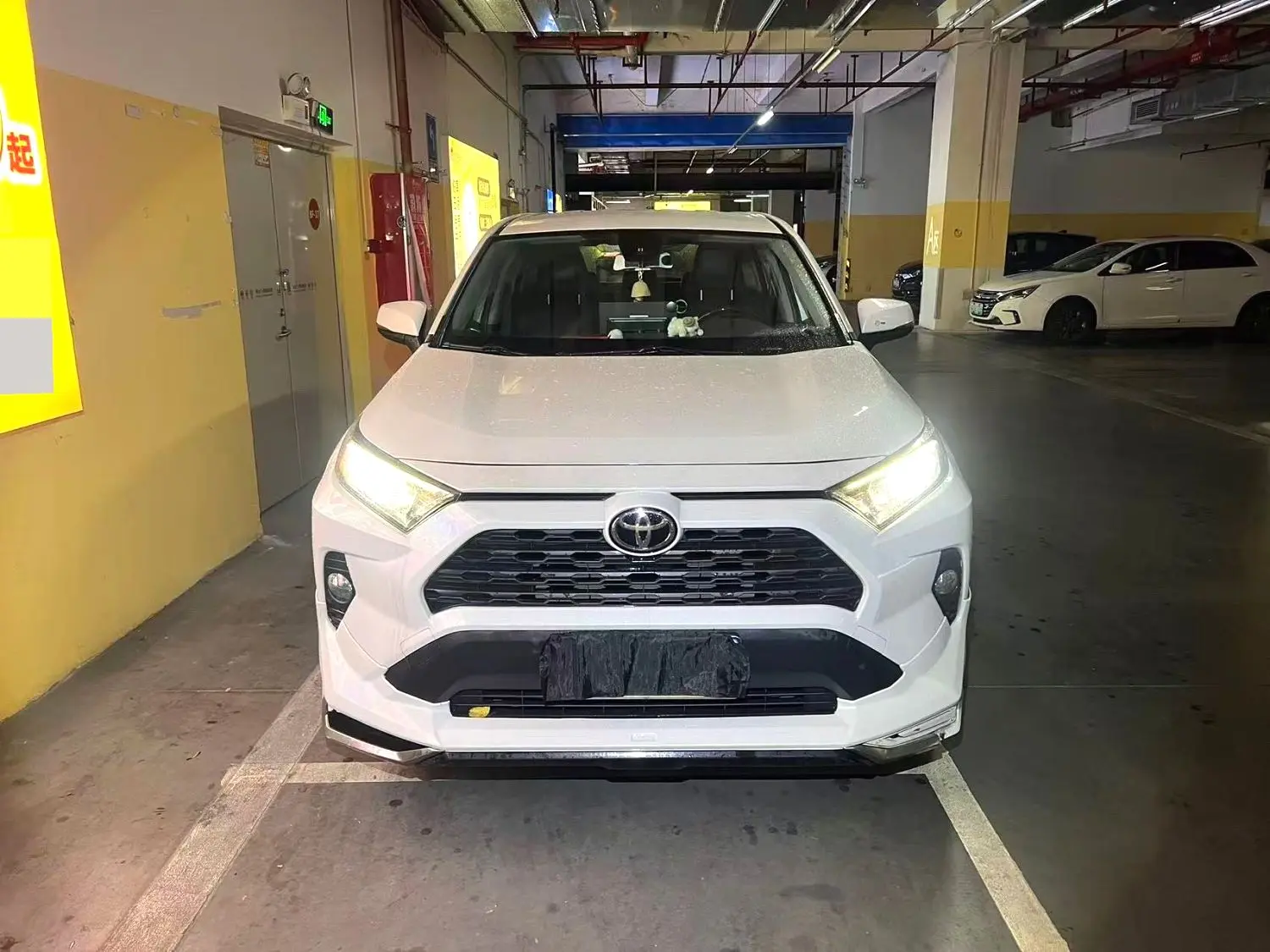 2021 Toyota RAV4 - Main View